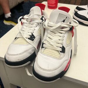 Air Jordan cement 4
